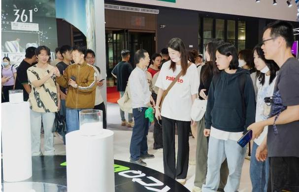 七届国际体育产业博览会(以下简称"鞋博会")在晋江市国际会展中心开幕